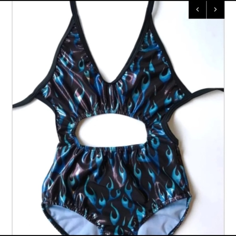 *SOLD ON MERC* Mi gente bodysuit